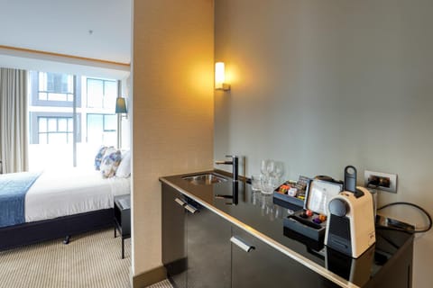 Coffee/tea facilities, Kitchen or kitchenette