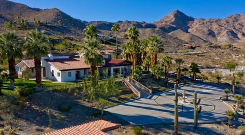 Big Horn Desert Estate Luxury Smarthome - Amazing Pool & Game Room! Villa in Palm Desert