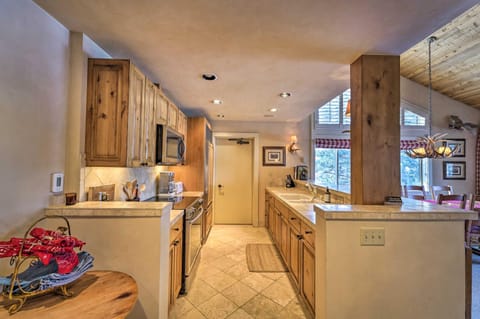 Sun Valley Resort Getaway Less Than 2 Mi to Ski Lifts Apartment in Sun Valley