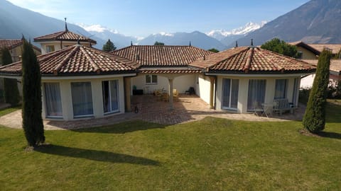 Suite hôtelière au cœur du Valais Apartment in Canton of Valais