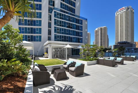 H'Residences - 2 & 3 Bedroom Ocean View in the heart of Surfers Paradise! Condo in Surfers Paradise Boulevard