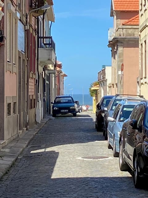 Porto.Leça - Studios and Apts (Apt E) Apartment in Matosinhos