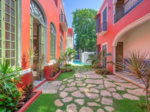 Patio, Balcony/Terrace