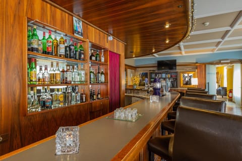 Lounge or bar