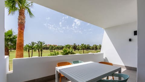 Golfcourse, View (from property/room), Balcony/Terrace