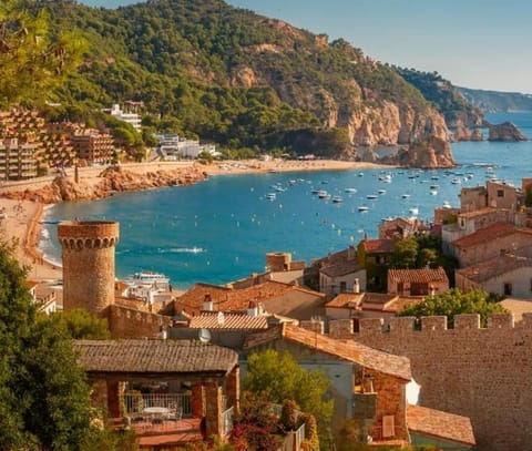 Sant Jordi Cami de Ronda Hostel in Tossa de Mar