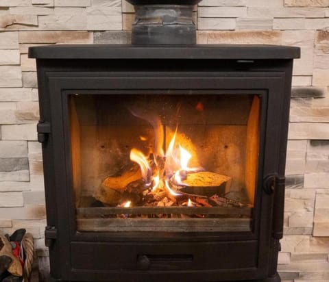 Valley View Lodge Sleeps 8 with Hot Tub House in Ribble Valley District