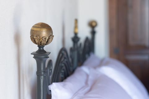 Bed, Decorative detail, Bedroom