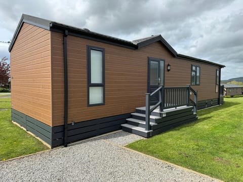 Property building, Garden, Garden view