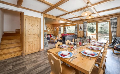 Lounge or bar, Dining area