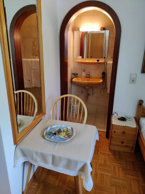 Bathroom, Dining area