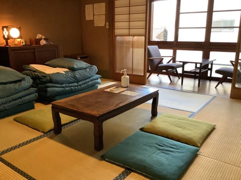 Onomichi Guest House Anago-no-Nedoko Bed and Breakfast in Hiroshima Prefecture
