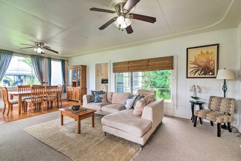 Hilo Home Base - 3 Miles to State Park and Beach! House in Hilo