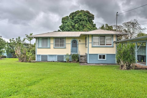 Hilo Home Base - 3 Miles to State Park and Beach! Casa in Hilo