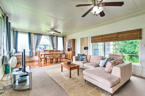Hilo Home Base - 3 Miles to State Park and Beach! Haus in Hilo