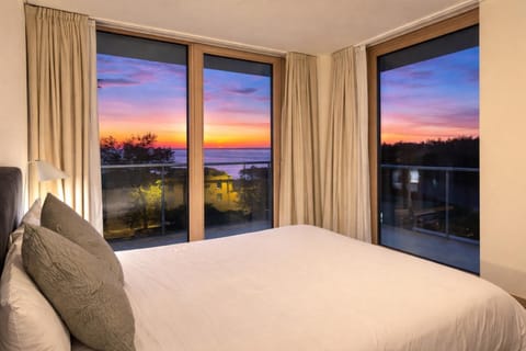 Bedroom, Sunset