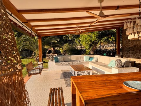 Day, Living room, Dining area, Garden view, Pool view