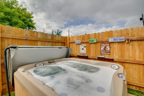 Red Lodge Retreat with Hot Tub 3 Blocks to Downtown Casa in Red Lodge