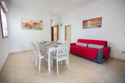 Villino Carolin Apartment in Torre Lapillo