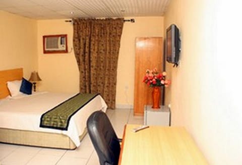 Room in Lodge - Eaglespark1960 Hotel Übernachtung mit Frühstück in Lagos