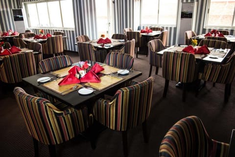 Room in Lodge - Grand Ibro Hotel Abuja Übernachtung mit Frühstück in Abuja