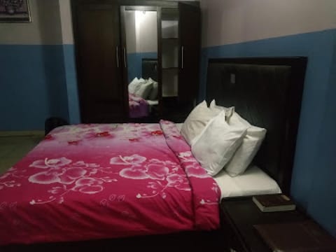 Room in Lodge - Grand Serene Hotel-ibadan Bed and Breakfast in Nigeria