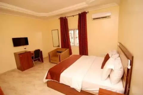 Room in Lodge - Lois Hotel Abuja Bed and Breakfast in Abuja