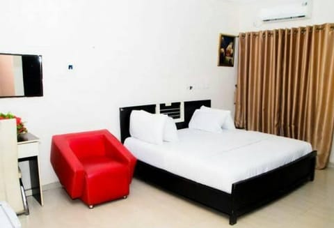 Room in Lodge - Prescott Hotel Asaba, Bed and Breakfast in Nigeria