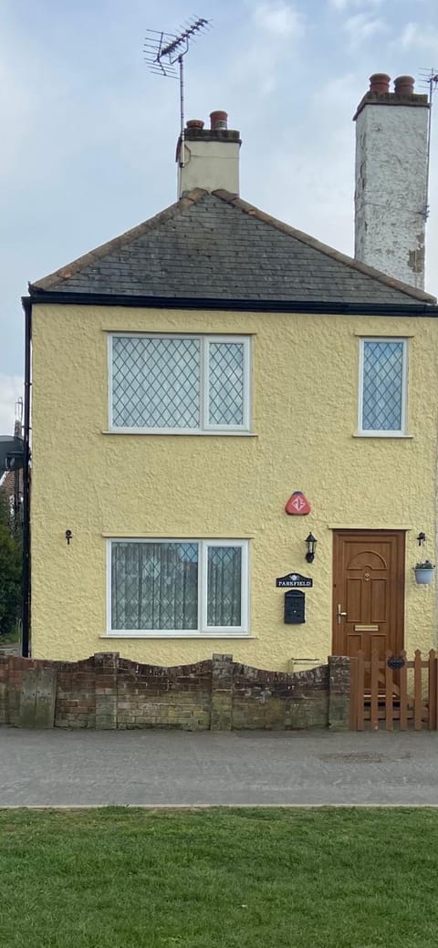 Property building, Facade/entrance, Garden