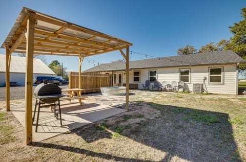 College Station Vacation Rental 4 Mi to Texas AandM House in College Station