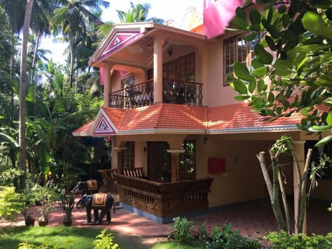 Ganesh House Ayurveda Homestay Urlaubsunterkunft in Thiruvananthapuram
