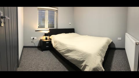 Room in House - Private En-suite Room In Town, Close To Hospital Alojamiento y desayuno in Kings Lynn