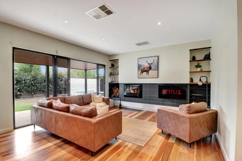 Banksia House Casa in Mansfield