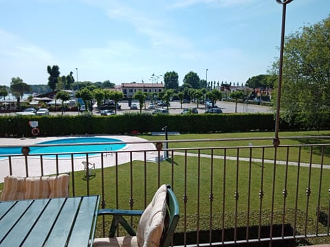 Garden, Swimming pool