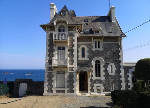 La Perle Marine - Bow-Window vue mer Apartment in Dinard