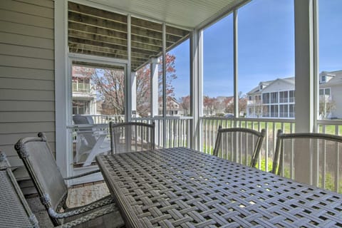 Vivid and Sunny Escape - 4 Mi to Bethany Beach! Chalet in Ocean View