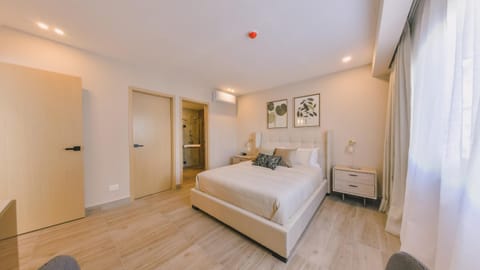 Fully Serviced Apartment at Regatta Living II - 905 Condominio in Distrito Nacional