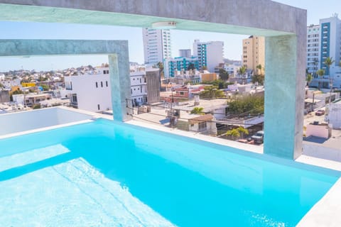 City view, Swimming pool