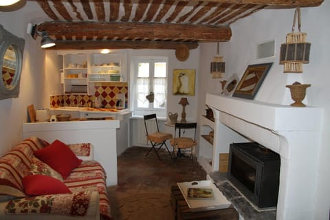 LE PASSAGE Apartment in Lourmarin