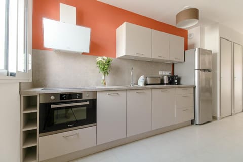 Coffee/tea facilities, Kitchen or kitchenette, dishwasher, minibar, pet friendly, stove, toaster