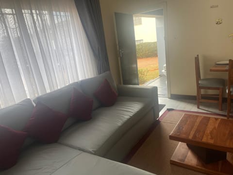 @Jackie’s Avondale 2 bed flat at Harrow court Eigentumswohnung in Harare