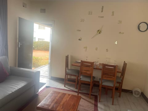 @Jackie’s Avondale 2 bed flat at Harrow court Condo in Harare