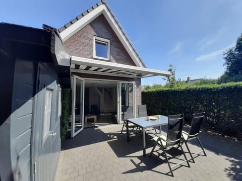 Property building, Balcony/Terrace