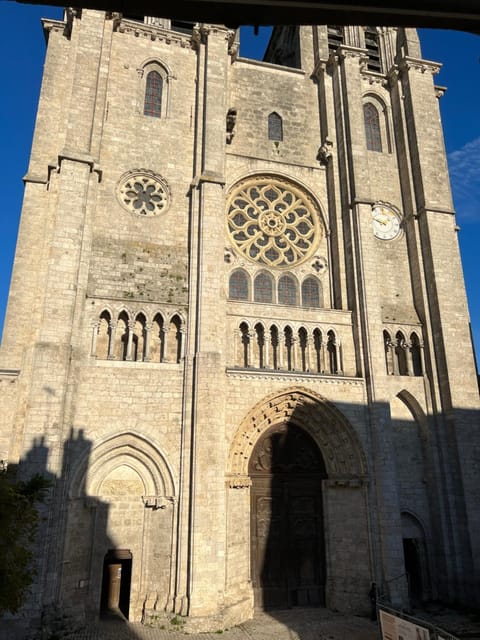 Nearby landmark, Landmark view