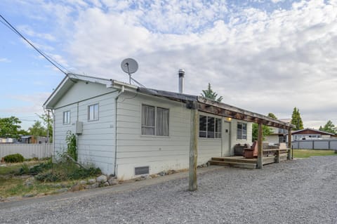 Modernised Mackenzie with central location. House in Twizel