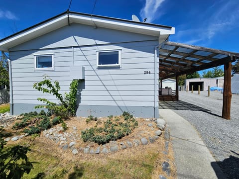 Modernised Mackenzie with central location. House in Twizel