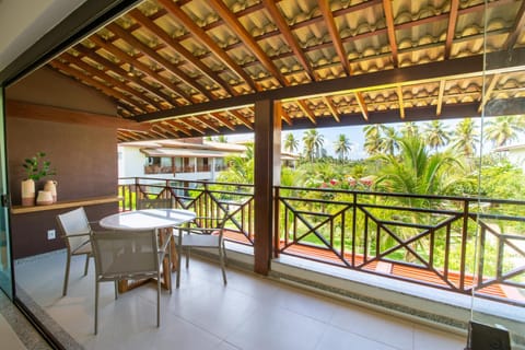 View (from property/room), Balcony/Terrace, Dining area