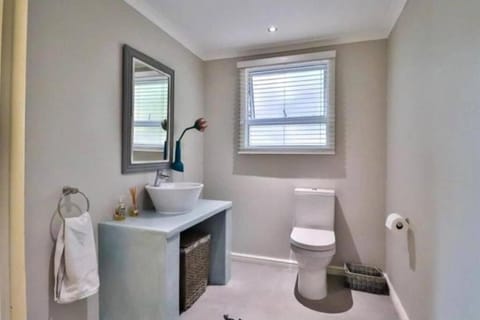 Paradise Beach House with Pool and Parking House in Cape Town