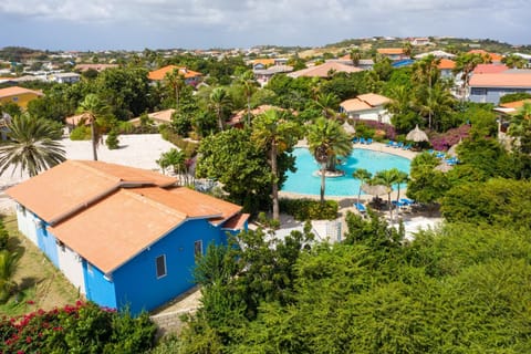 Studio at the pool in tropical Resort Seru Coral with privacy and large pool Condo in Willemstad