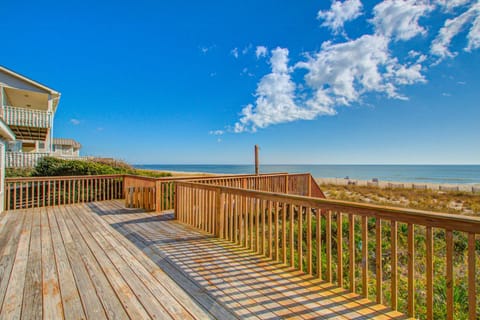 Beach Front House in Holden Beach